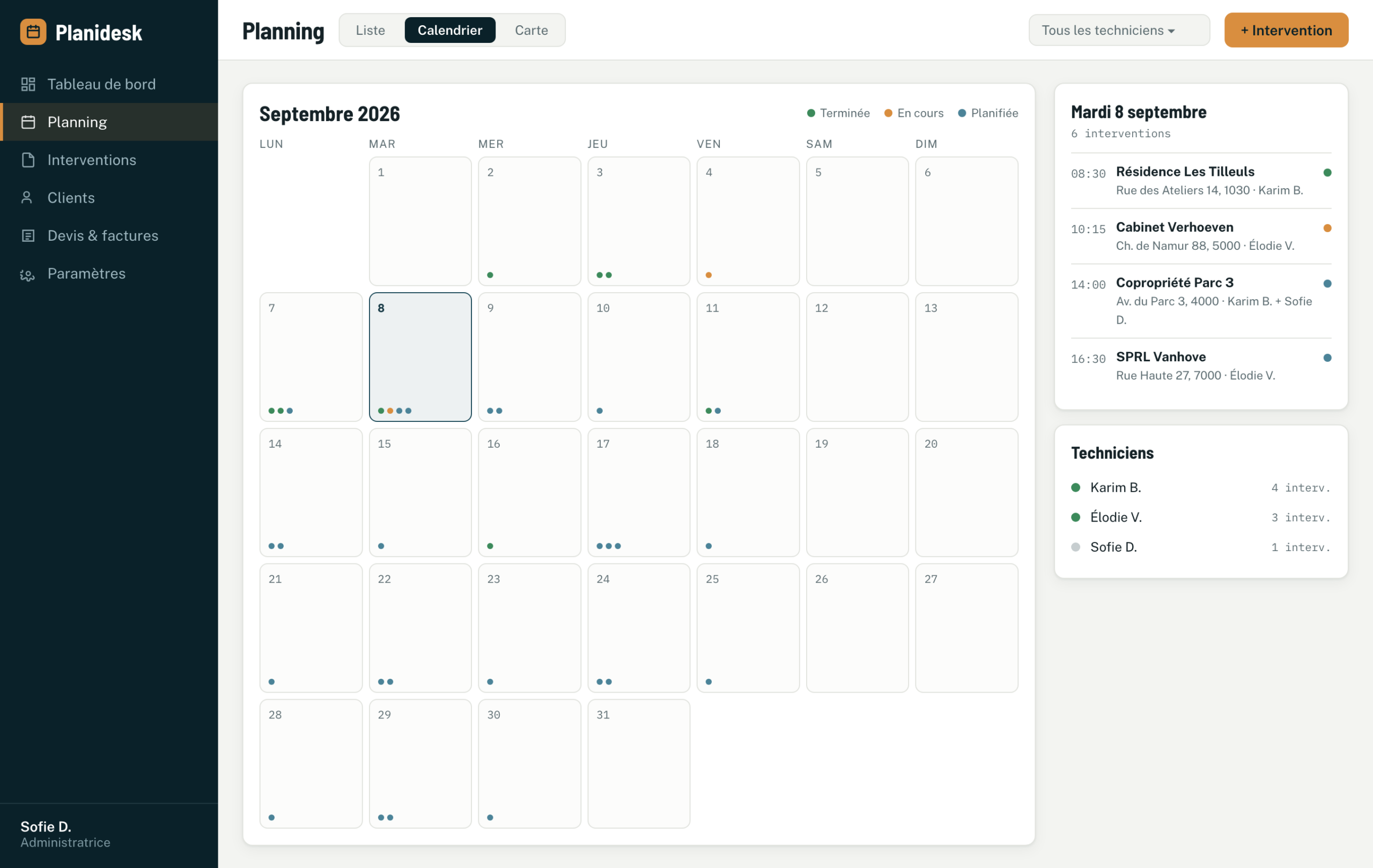 Planning Planidesk en vue calendrier avec les interventions du mois par statut